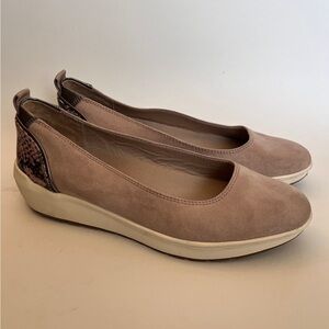 Naturalizer Womens Harris Slip-On Sneakers Size 8.5 Taupe Tan Snake Skin